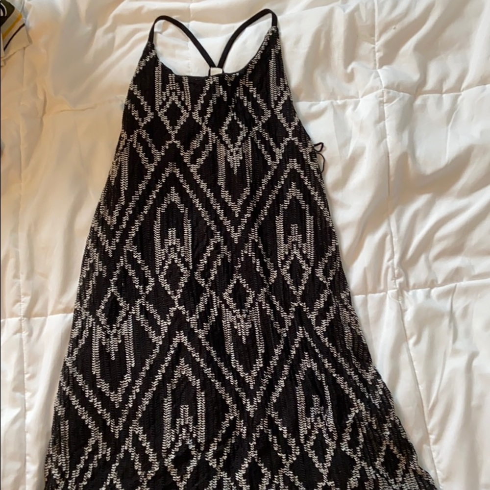Cute Aeropostale black and white dress!